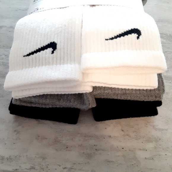 Nike Accessories - Nike Everyday Plus Crew Women Socks ( 6pk  )